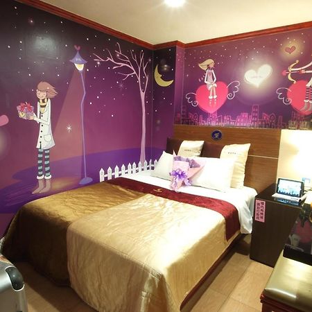 Golden Swallow Hotel Kota Hsinchu Bagian luar foto