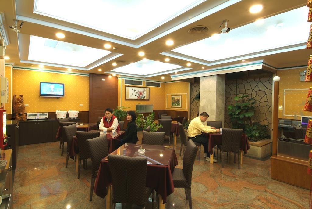 Golden Swallow Hotel Kota Hsinchu Bagian luar foto