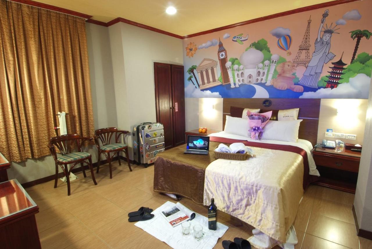 Golden Swallow Hotel Kota Hsinchu Bagian luar foto