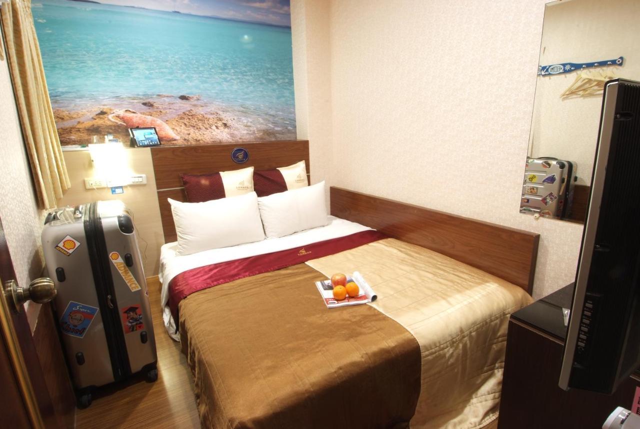 Golden Swallow Hotel Kota Hsinchu Bagian luar foto